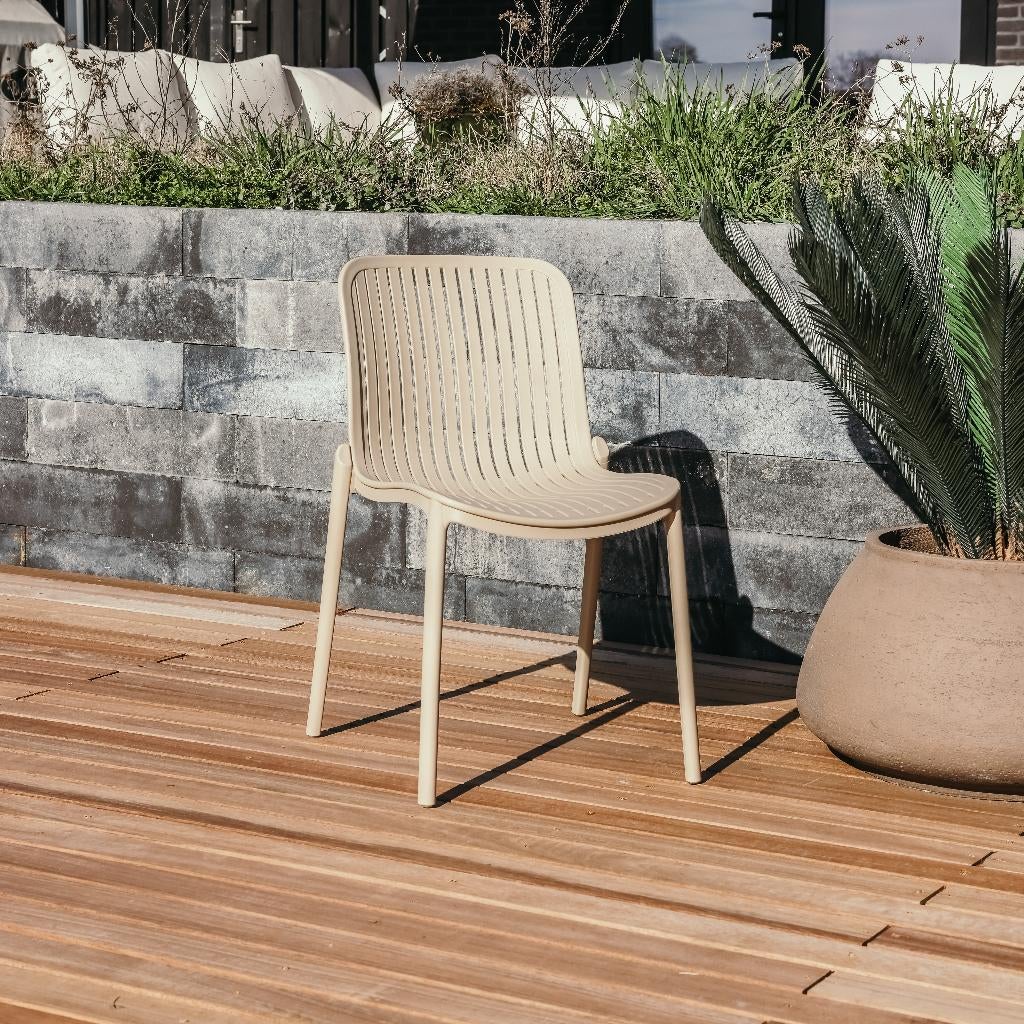 PARTIJVOORDEEL STAPELBARE TUINSTOEL LUCA OP=OP, Zakelijke goederen, Horeca | Meubilair en Inrichting, Ophalen, Nieuw in verpakking