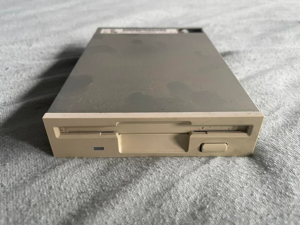 Diskette station floppy disk merk chinon, Computers en Software, Vintage Computers, Ophalen of Verzenden