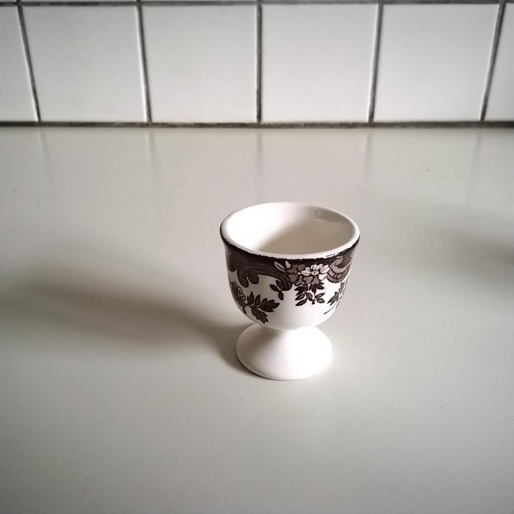 Villeroy en boch  eierdopje, Ophalen of Verzenden, Porselein, Overige stijlen