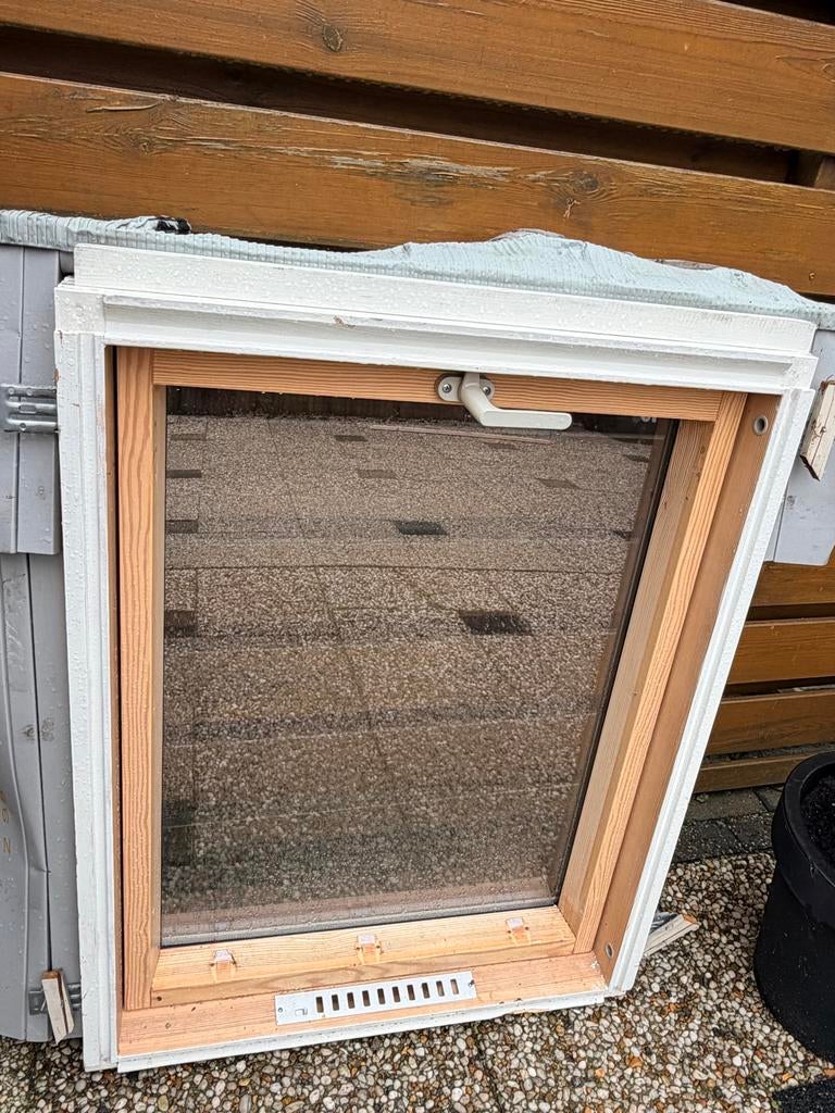 Dakraam ARON FTS-V U2 78x98 cm, Ophalen, Gebruikt, Minder dan 80 cm, 80 tot 120 cm