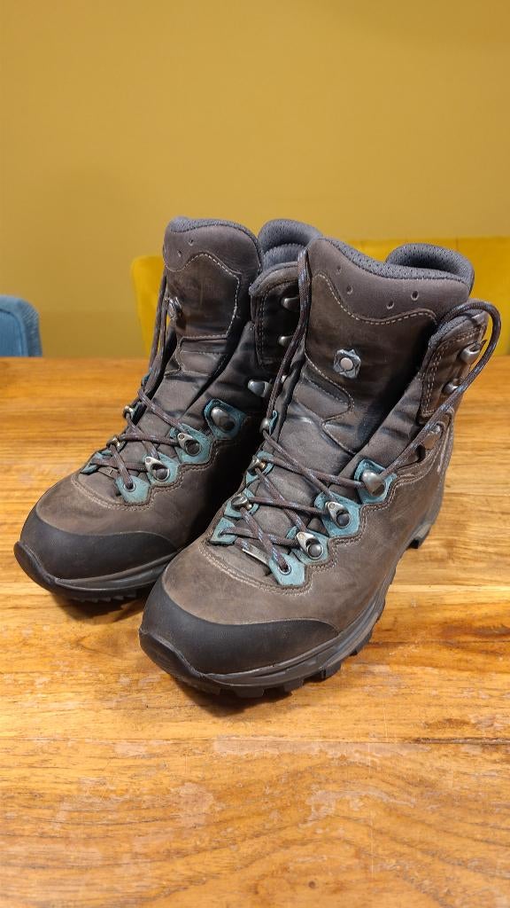 Wandelschoenen Lowa Mauria GTX maat 38,5 - cat. B, Ophalen of Verzenden, Zo goed als nieuw, Schoenen