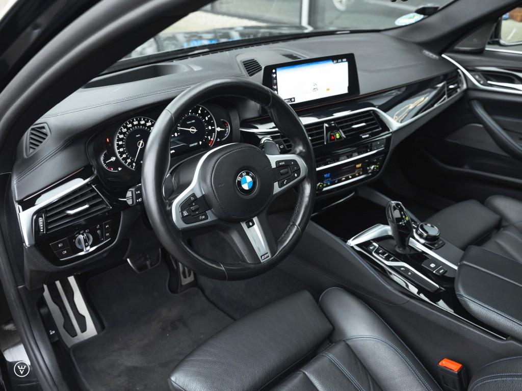 Bmw 5-SERIE 540i Touring M-sport Sportautomaat, Gebruikt, Euro 6, Zwart, Leder