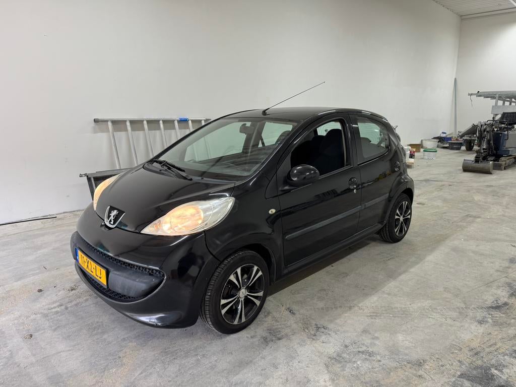 Peugeot 107 1.0 12V 5DR 2007 Zwart, Voorwielaandrijving, 4 stoelen, Origineel Nederlands, Handgeschakeld