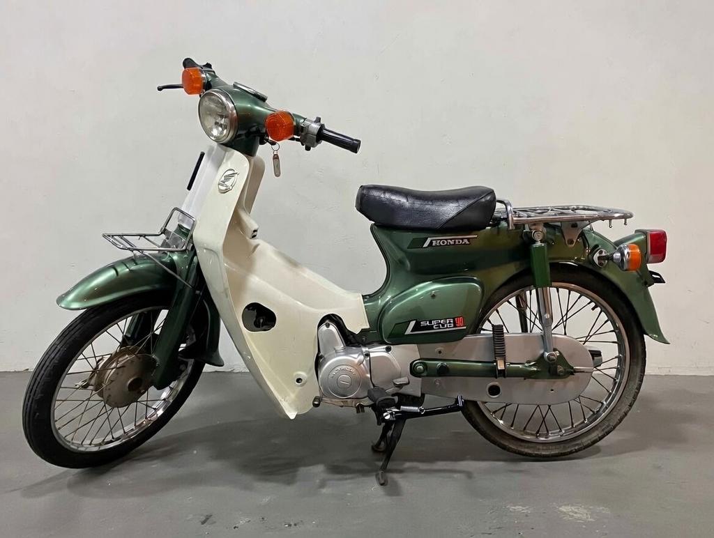 Honda Super Cub C90, Particulier, 1 cilinder