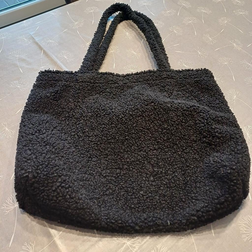 Teddy tas. NIEUW!, Ophalen of Verzenden, Nieuw, Zwart, Schoudertasje