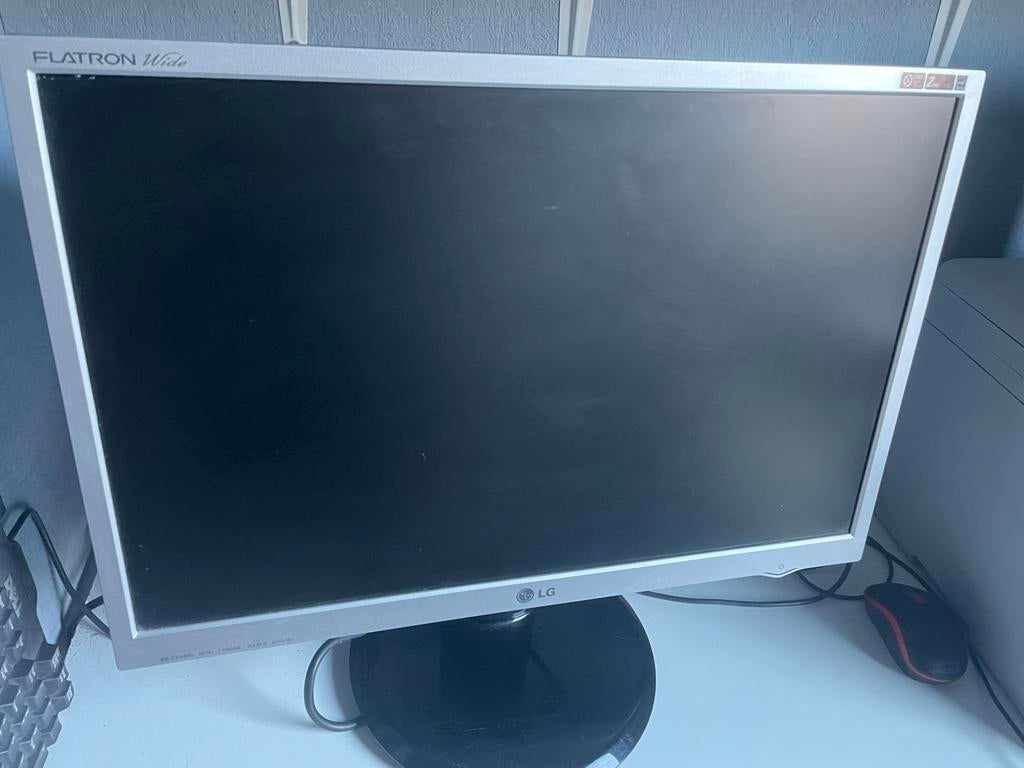 LG Flatron 22 inch monitor - Goede staat!, Ophalen of Verzenden, Gebruikt, VGA