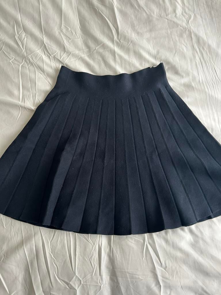 Zwart plissé rokje Yu & Me – maat M/L – uitlopend model, Kleding | Dames, Maat 38/40 (M), Zwart, Ophalen of Verzenden, Gedragen