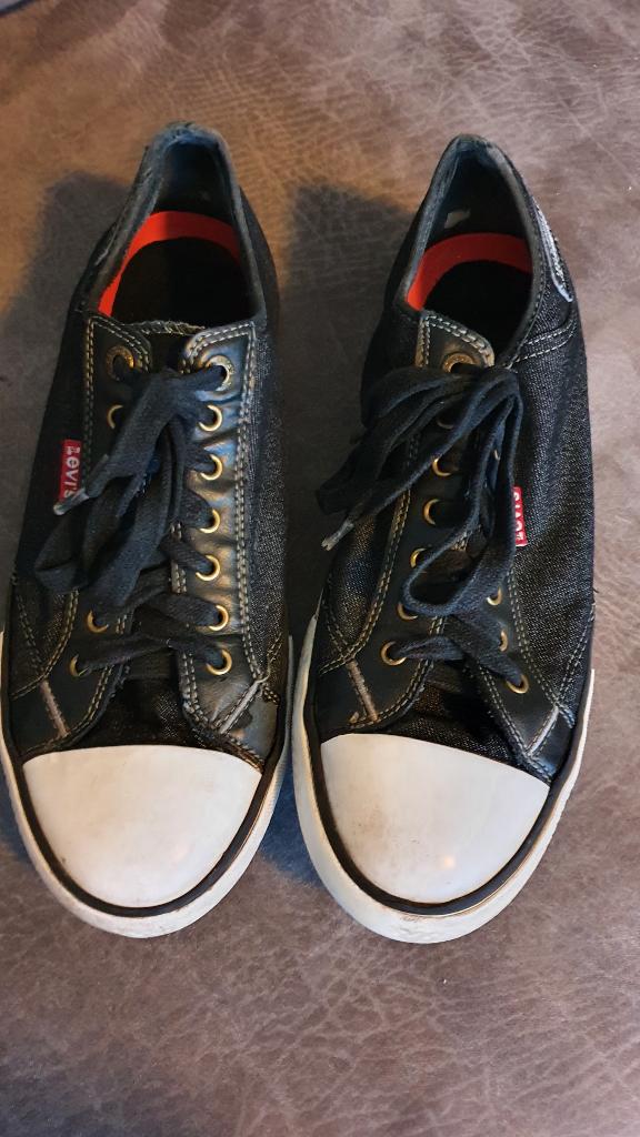 sneakers van Levi's, Zwart, Ophalen of Verzenden, Levi’s, Sneakers of Gympen