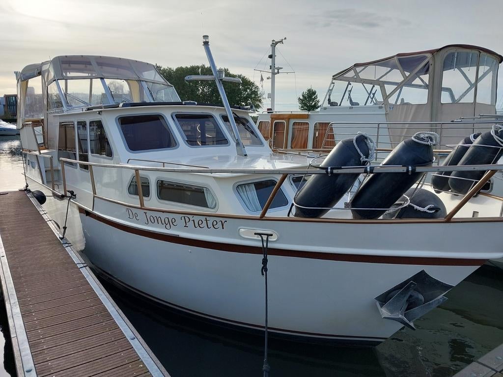 Macheta kruiser 1100 Lengte over alles 12 M breedte 3,6 M, Watersport en Boten, Ophalen, Gebruikt, Staal, Diesel