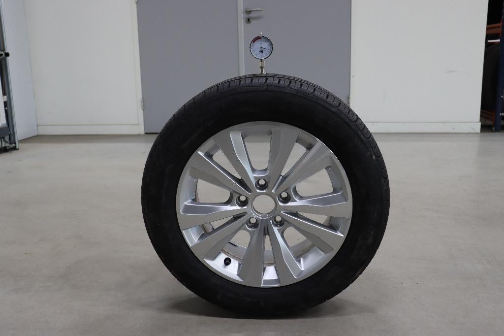 Volkswagen Golf 7 velg + band | 16 inch | 205/55 R16 | ±7mm, Auto-onderdelen, Banden en Velgen, Ophalen, 16 inch, Nieuw, 205 mm