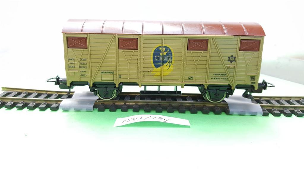 Lima H0 3106 SNCF  goederenwagen Chiquita 1975, Gelijkstroom, Wagon, Ophalen of Verzenden, Zo goed als nieuw