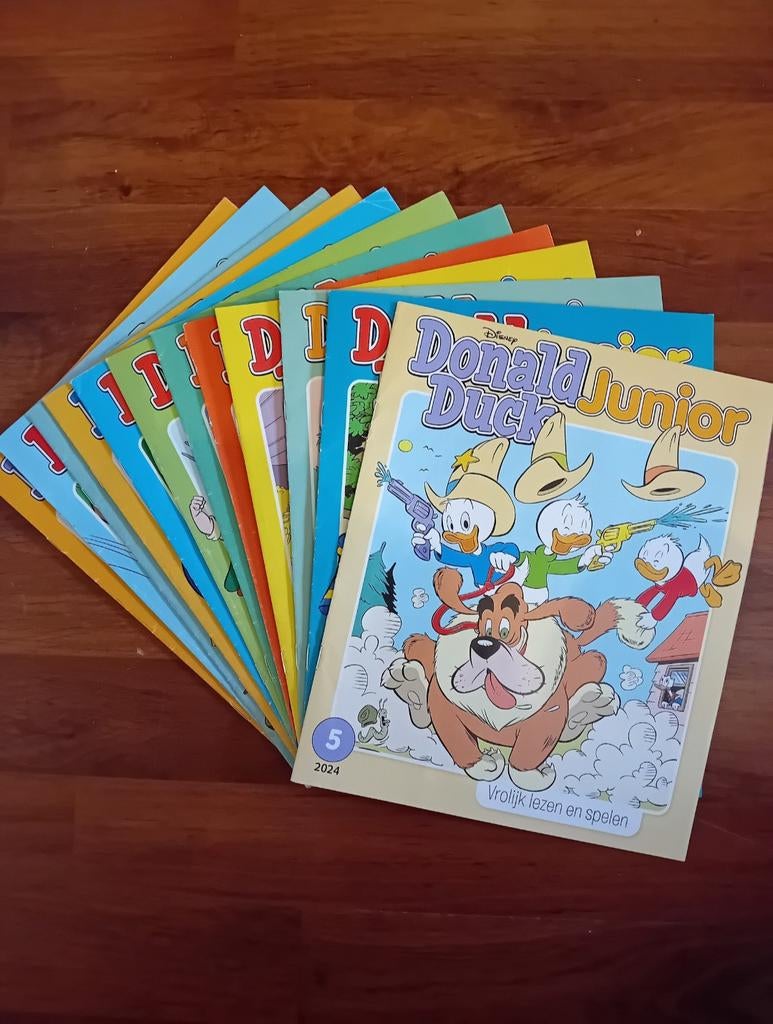 12 donald duck junior GEEN puzzels en spellen gemaakt!, Europa, Ophalen of Verzenden, Zo goed als nieuw, Meerdere comics