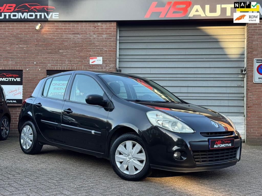 Renault Clio 1.2 Special Line DISTRIBUTIERIEM/NAVI/2DE EIG ., Voorwielaandrijving, Gebruikt, Zwart, 4 cilinders