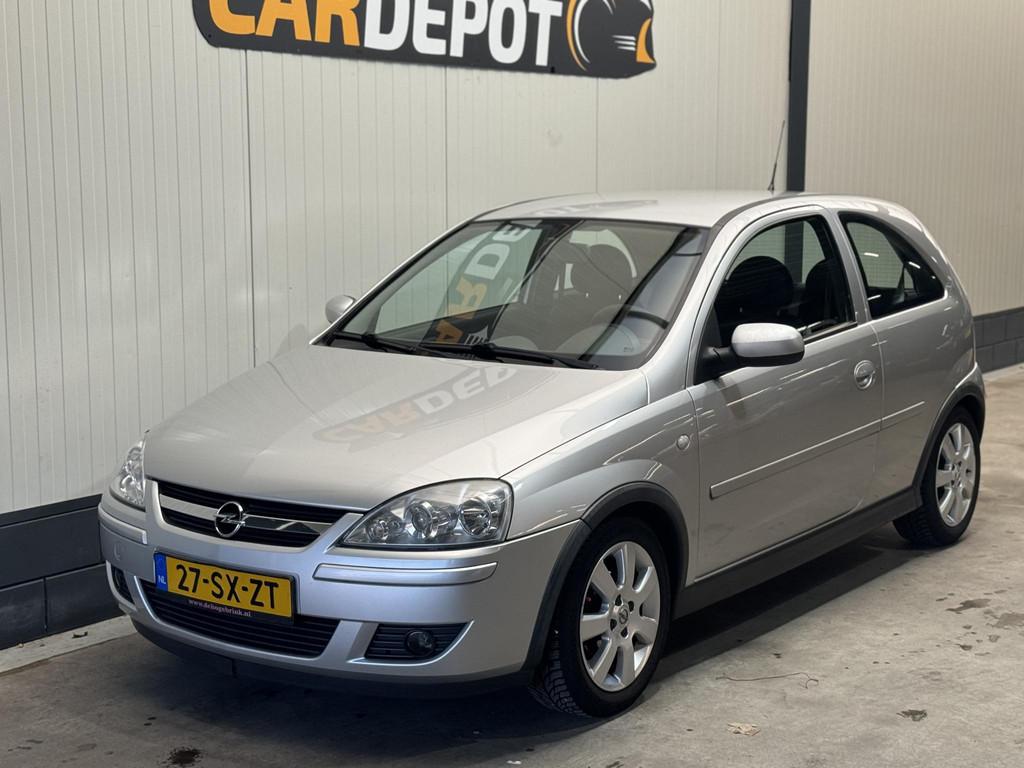 Opel Corsa 1.2-16V Silverline, Voorwielaandrijving, Emergency brake assist, Gebruikt, 31 €/maand