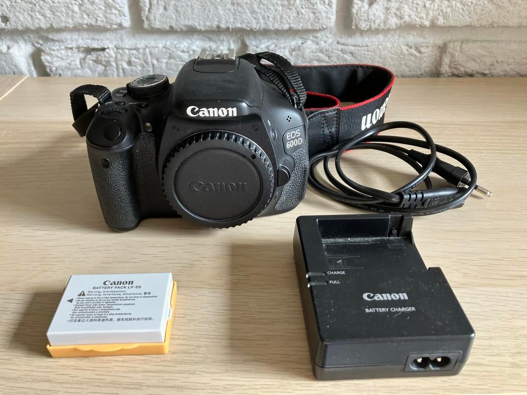 Canon EOS 600D spiegelreflexcamera, Ophalen of Verzenden