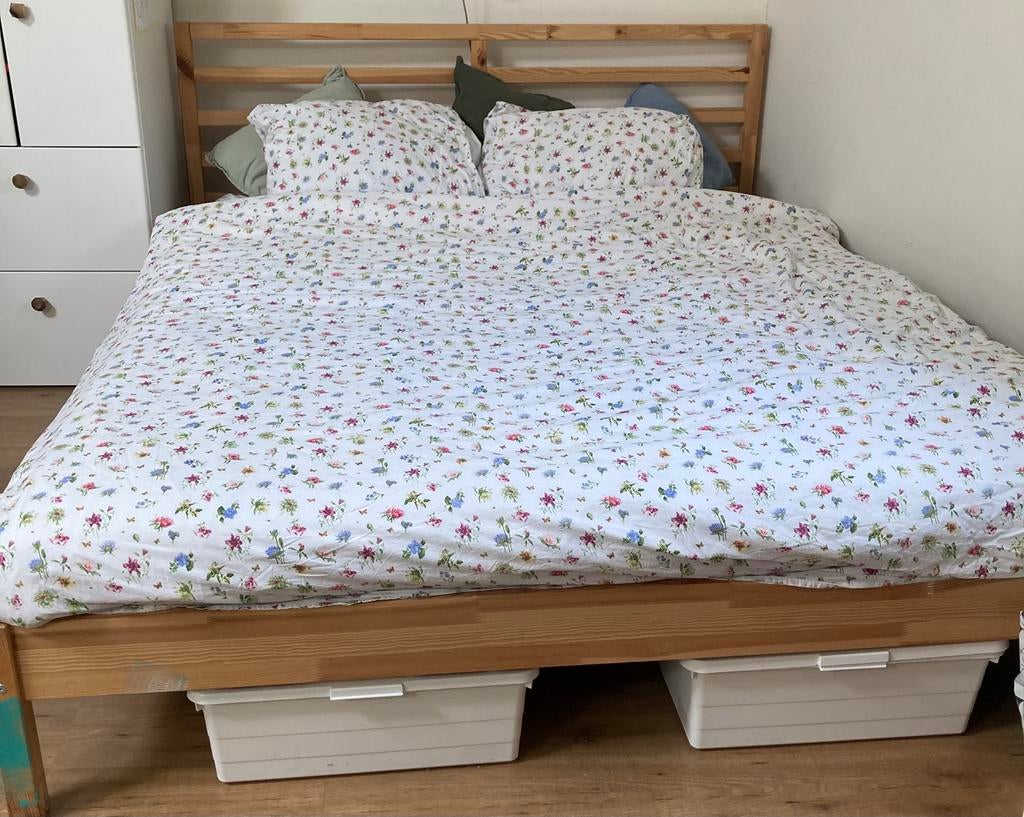 Tarva bed IKEA 1.60m x 2.00m, Huis en Inrichting, Slaapkamer | Bedden, Ophalen, Gebruikt, Wit, Tweepersoons