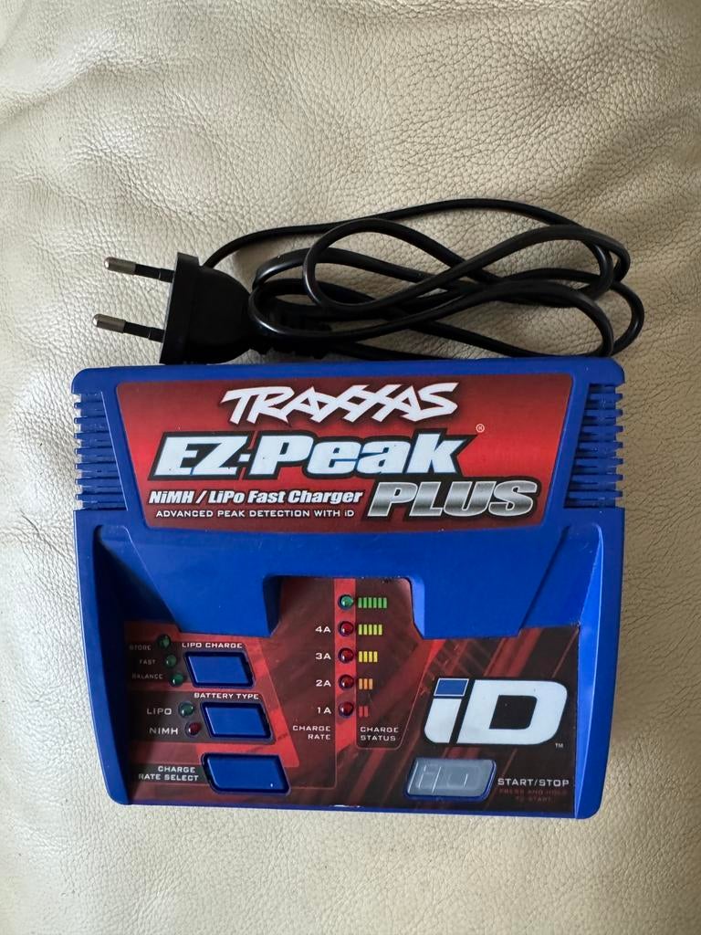 Traxxas EZ -Peak plus Lader Nieuw!!, Ophalen of Verzenden, Nieuw, Overige schalen, Onderdeel