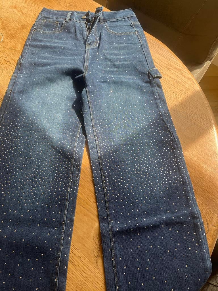 Donkerblauwe jeans met steentjes, Kleding | Dames, Ophalen of Verzenden, Nieuw, Blauw, W28 - W29 (confectie 36)