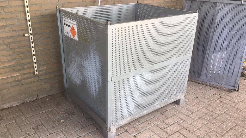 Pyro pack, ijzeren kist, box, opberg container, metalen kist, Ophalen, Nvt., Nvt., Nvt.