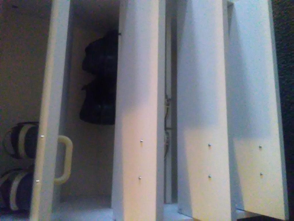 Te koop schoenen kastje, Ophalen of Verzenden, Zo goed als nieuw, Rechthoekig, Riet