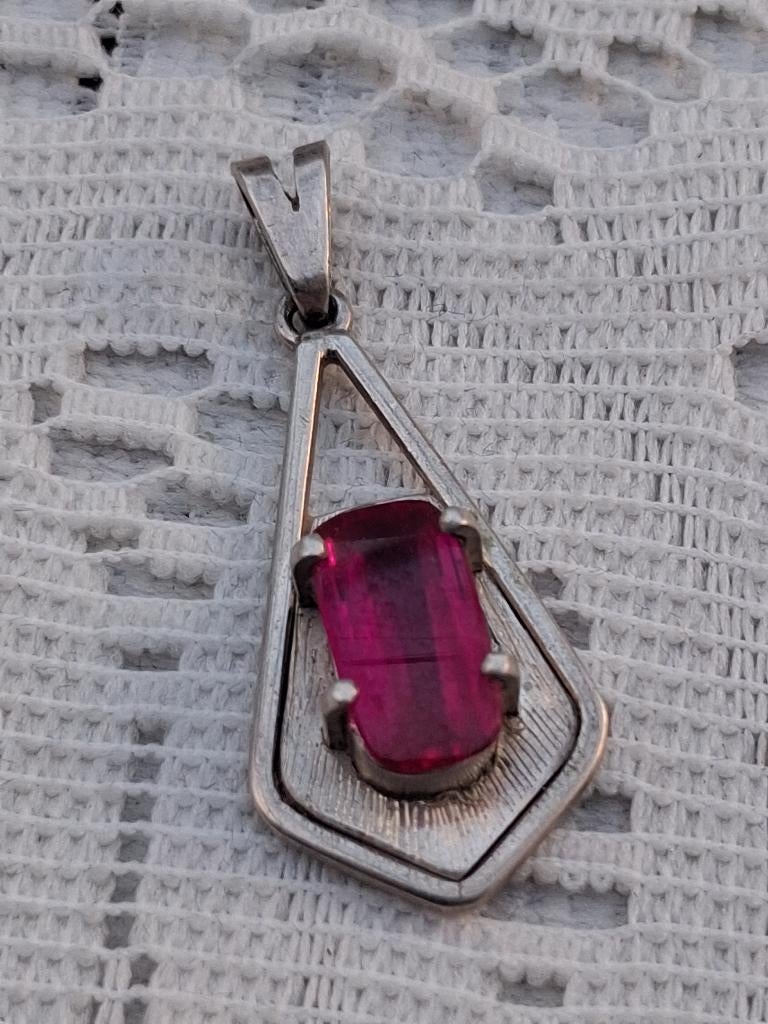 Vintage hanger, Verzenden, Overige materialen, Hanger, Met edelsteen