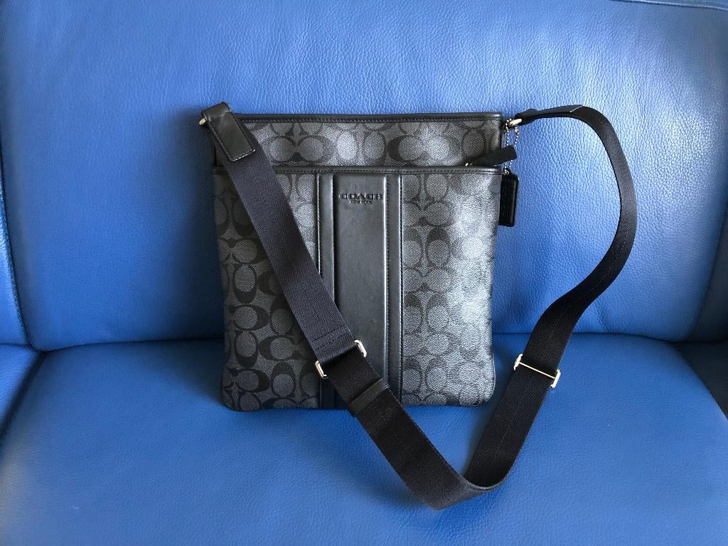 Schouder tas / crossbody - Coach, Verzenden, Zo goed als nieuw, Schoudertasje
