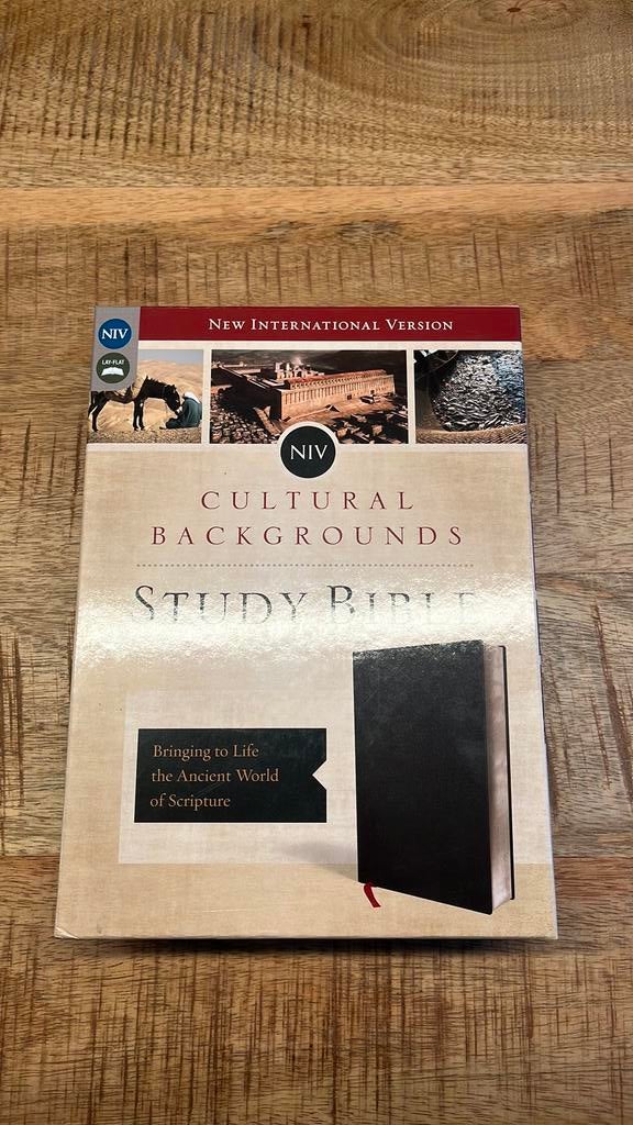 Cultural Backgrounds Study bible gebonden leer, Ophalen of Verzenden, Zo goed als nieuw, Spiritualiteit algemeen, Achtergrond en Informatie