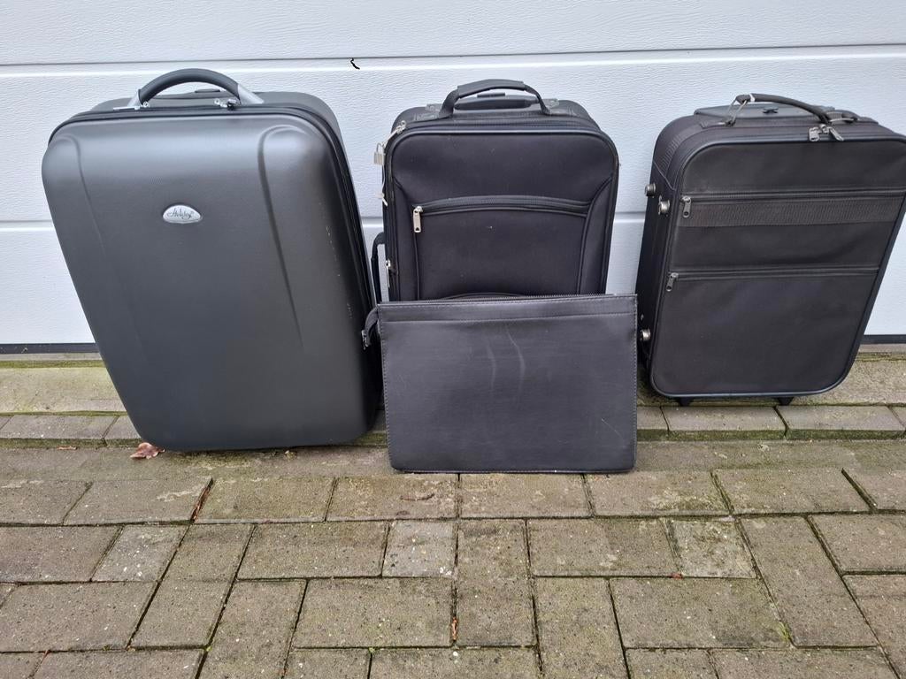 3 Reiskoffers en Diplomatentas, Sieraden, Tassen en Uiterlijk, Koffers, Wieltjes, Gebruikt, 50 tot 60 cm, Hard kunststof