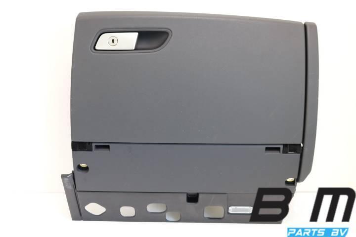 Dashboardkastje Audi A6 4G Avant Facelift, Gebruikt