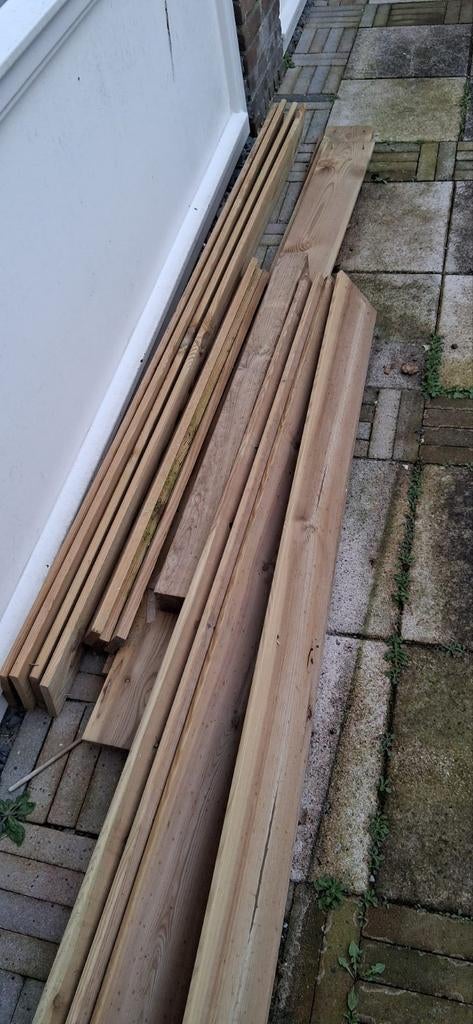 Diverse schuttingplanken en balkje - ideaal voor klussers, Tuin en Terras, Ophalen, Gebruikt, 180 tot 250 cm, Planken