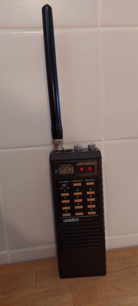 Mooie uniden bearware scanner ubc 50xl, Ophalen of Verzenden, Zo goed als nieuw, Minder dan 30 kanalen, Draagbaar