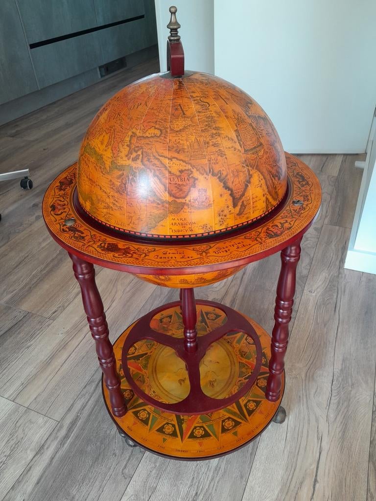 Globe bar / wereldbol drankkast, Ophalen