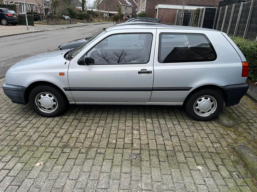 Volkswagen Golf 1.8 CL AUT U9 1992 Grijs, 1025 kg, Stof, 74 pk, Zwart