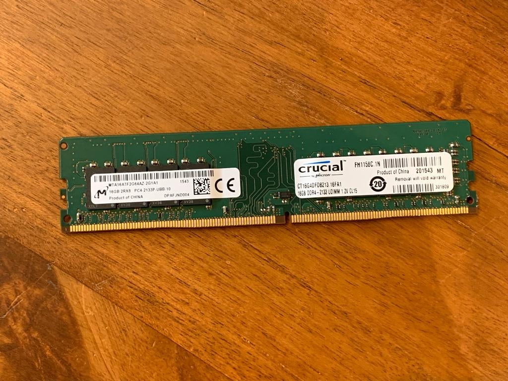 16GB DDR4 desktop geheugen - Crucial ct16g4dfd8213, Computers en Software, RAM geheugen, DDR4, Ophalen of Verzenden, Zo goed als nieuw