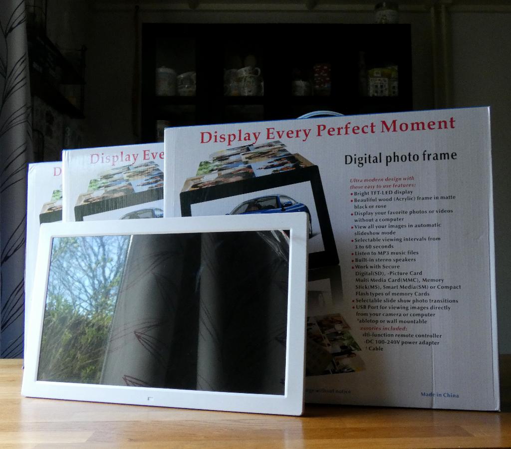 3 stuks - 18 inch digitale fotolijst, Ophalen of Verzenden, Nieuw, 12 inch of groter, Afstandsbediening