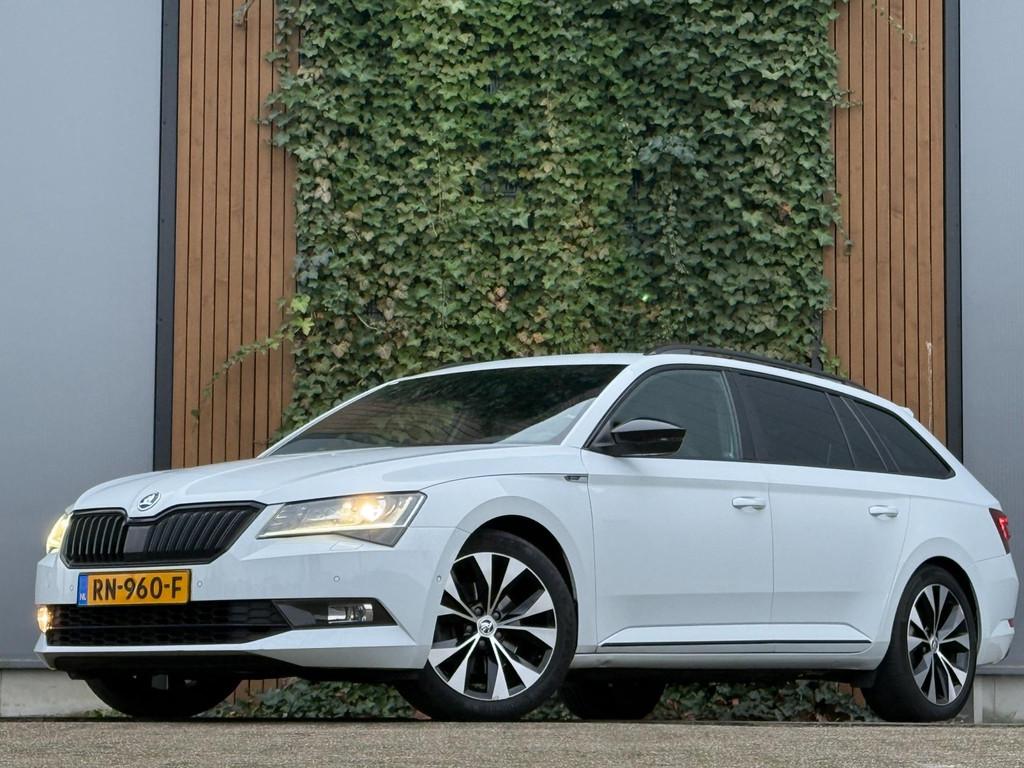 Skoda Superb Combi 1.4 TSI ACT Sportline Business|RS STOELEN, 730 kg, Gebruikt, 4 cilinders, 150 pk
