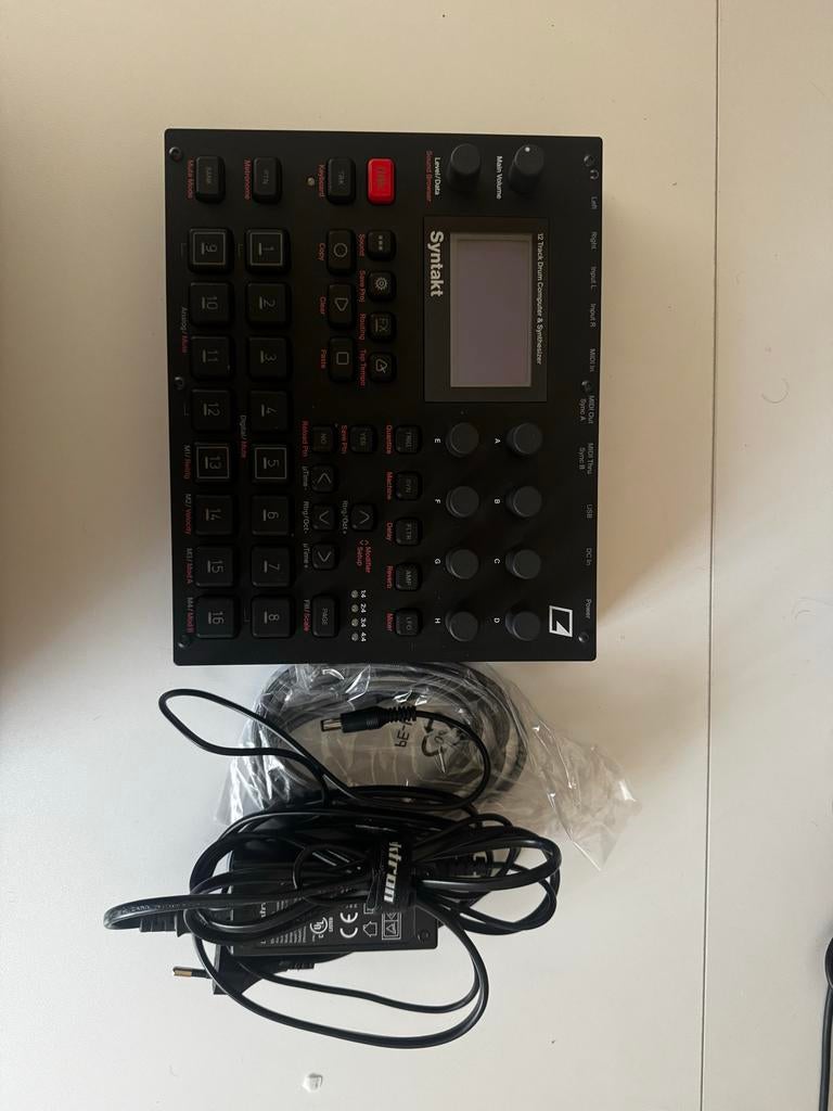 Elektron Syntakt, Overige merken, Zo goed als nieuw, Met midi-aansluiting, Overige aantallen