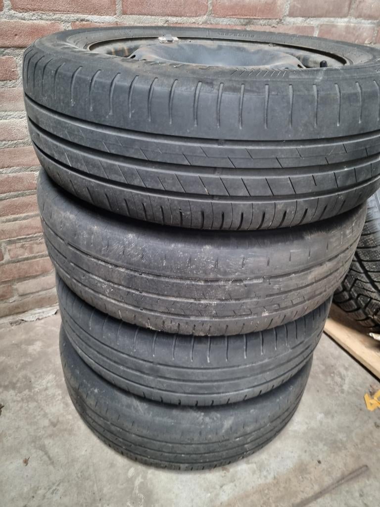Banden met velgen volkswagen polo GRATIS, Ophalen of Verzenden, Gebruikt