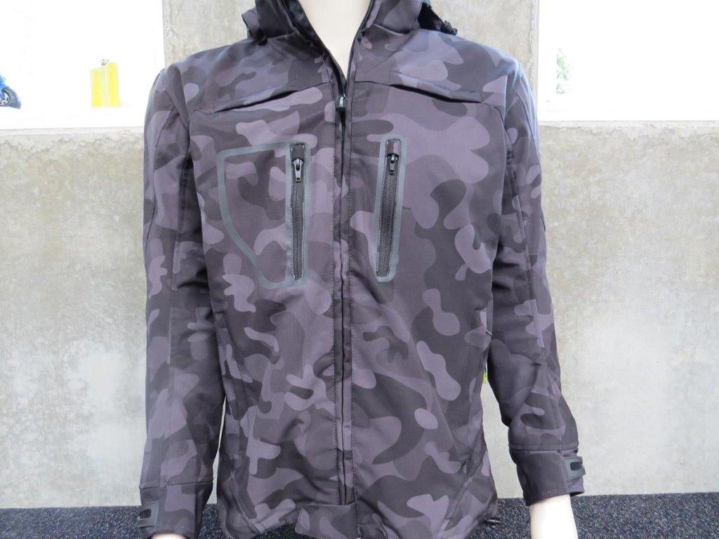 Nieuwe softshell hoodie camo maat L van 169 voor 149, Info@igmtrading.nl, Jas | textiel, Heren, Haaksbergen
