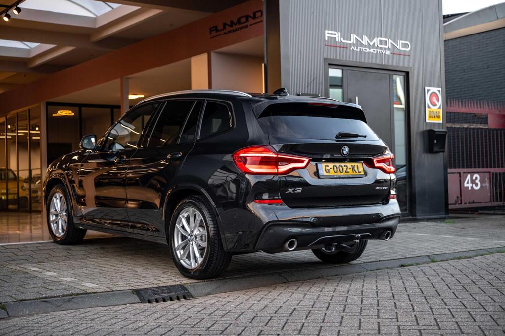 BMW X3 XDrive30i High Executive M-Pakket|Pano|Camera|Carplay, 1998 cc, Gebruikt, 4 cilinders, Zwart