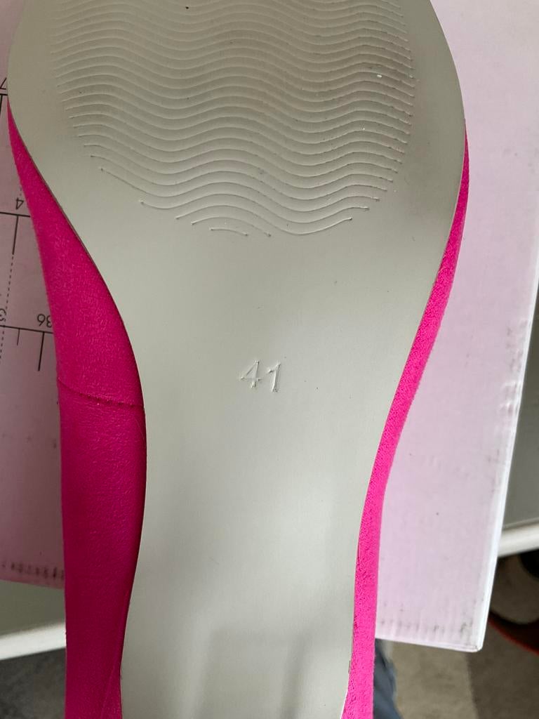 Rose schoenen, Nieuw, Ophalen of Verzenden, Sneakers of Gympen, Roze