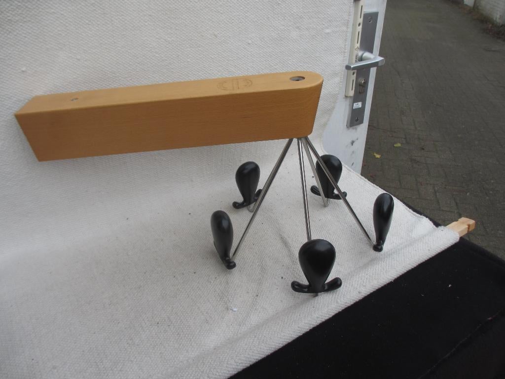 Vintage wand-Kapstok MAGIS design Paola Pagani, Wandkapstok, Gebruikt, Ophalen of Verzenden, Minder dan 100 cm