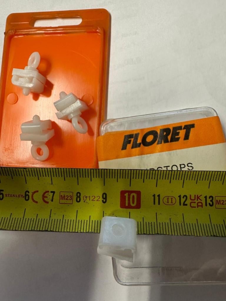 Gordijnrails eindstop, Huis en Inrichting, Stoffering | Gordijnen en Lamellen, Minder dan 100 cm, 50 tot 100 cm, Ophalen