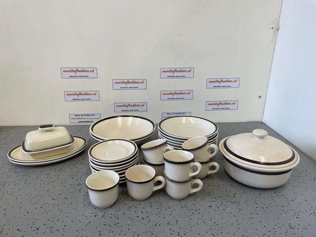 Servies Gien France, Beige met bruine rand, 29- delig, Antiek en Kunst, Antiek | Servies compleet, Ophalen