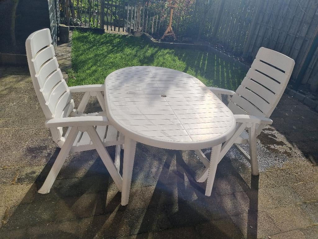 Tuinset hartman wit plastic tafel + 2 stoelen, Tuin en Terras, Tuinsets en Loungesets, Kunststof, Gebruikt, Tuinset, Eettafel