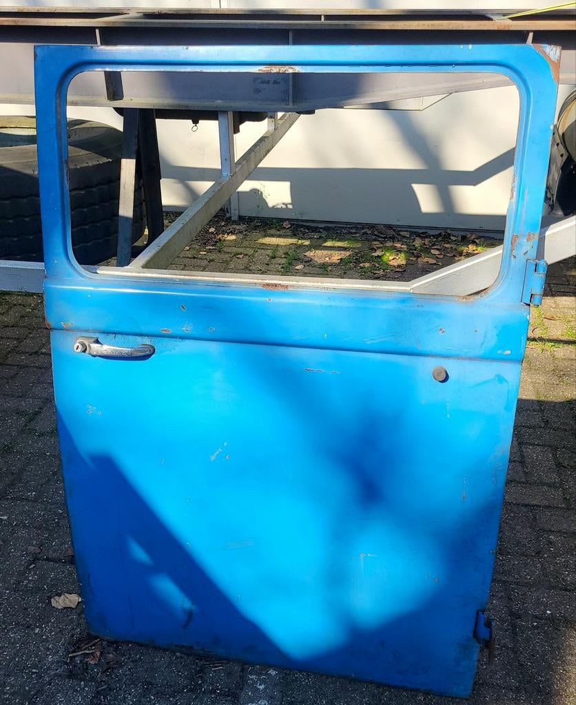 Zijdeur Mercedes 206 D vintage van, Ophalen