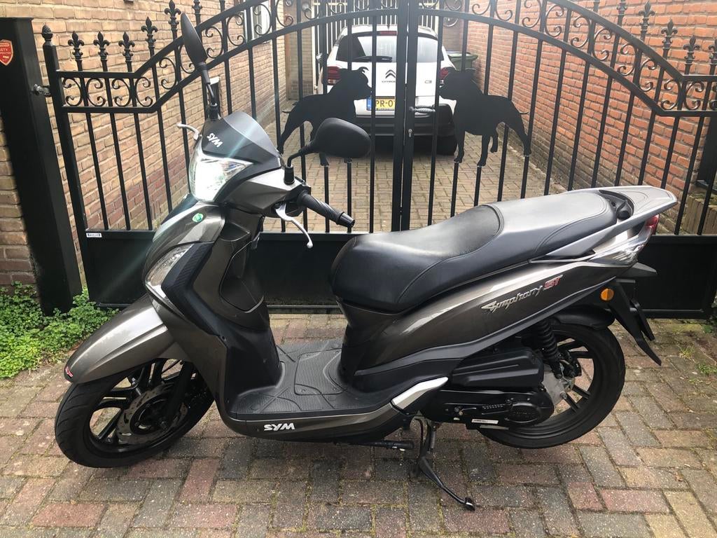 Sym Symphony ST 4-takt snorscooter, Ophalen, SYM, Zo goed als nieuw, Benzine