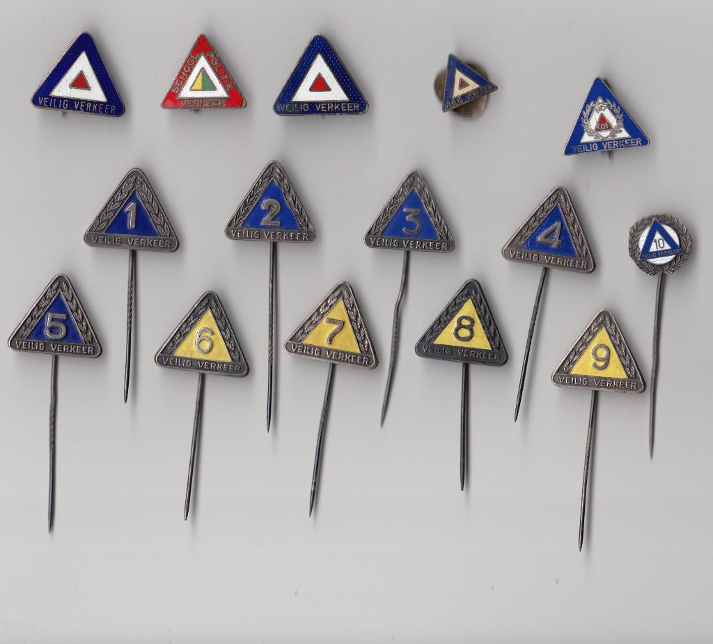VVN Veilig Verkeer Nederland emaille Verkeersbord speldjes, Gebruikt, Verzenden, Nvt, Overige onderwerpen