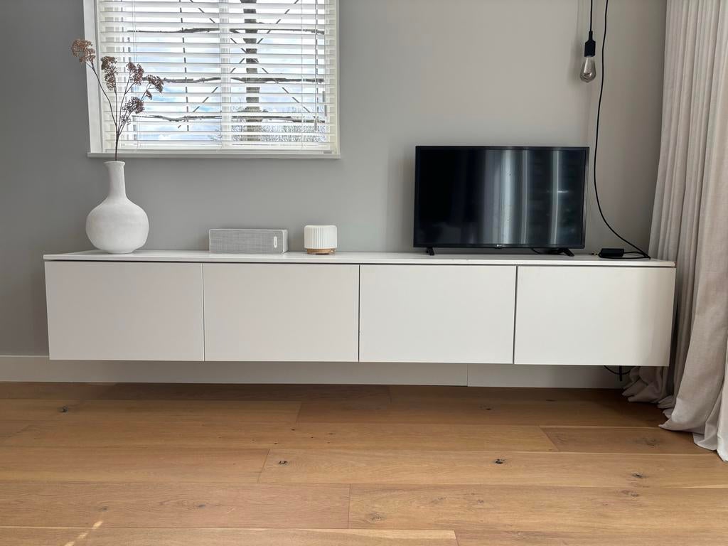 Besta kastenwand met wit geschilderde plank, Ophalen, Overige materialen, Gebruikt, Minder dan 100 cm