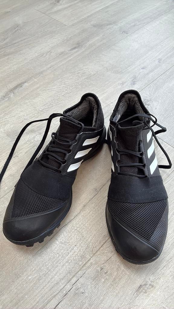 Korfbal of hockey veldschoenen maat 42 1 seizoen gedragen, Ophalen of Verzenden, Gebruikt, Schoenen